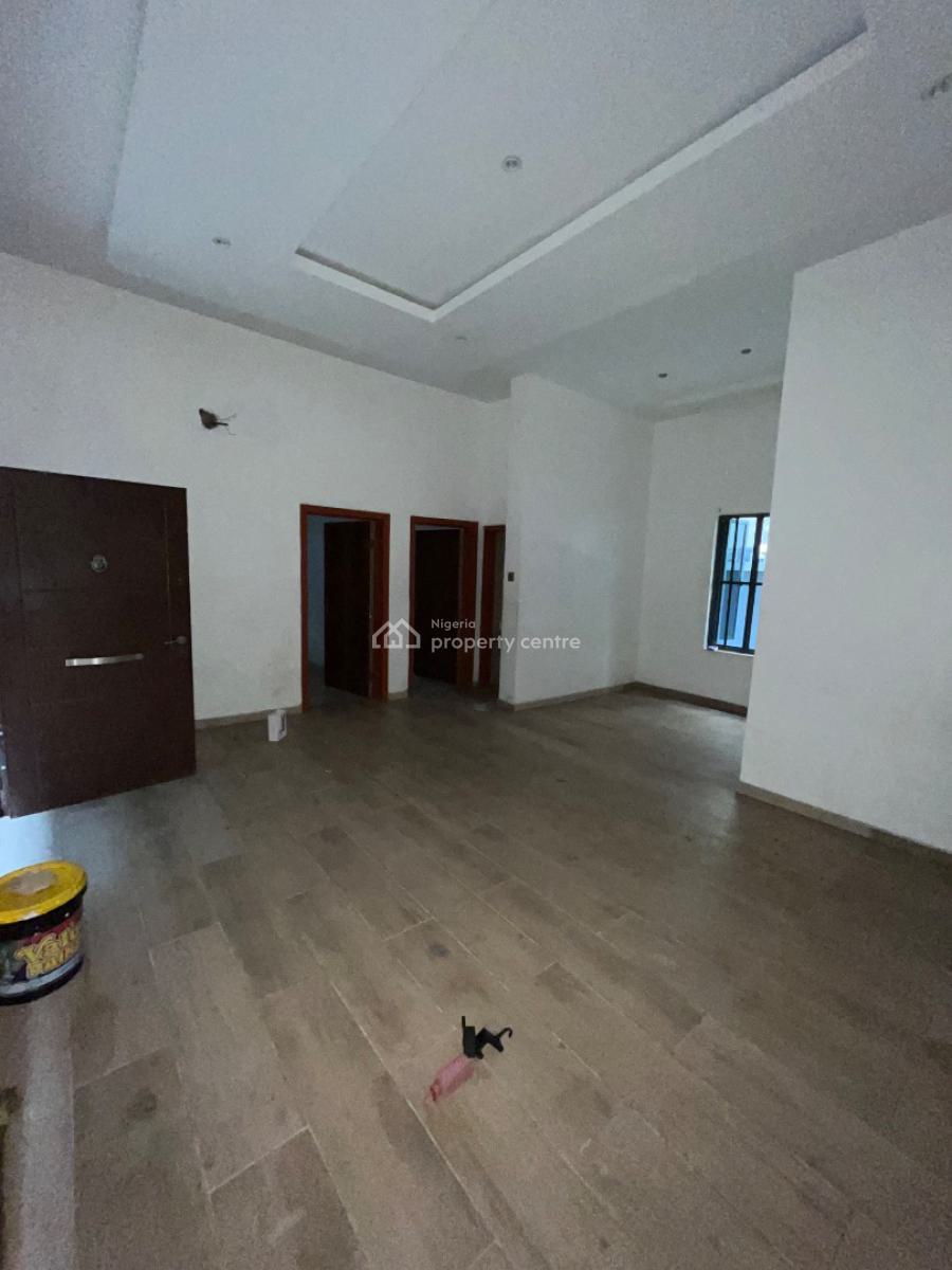 Beautiful Luxury 2 Bedroom Flat Ground Floor, Mobil Road, Ilaje, Ajah, Lagos, Flat / Apartment for Rent