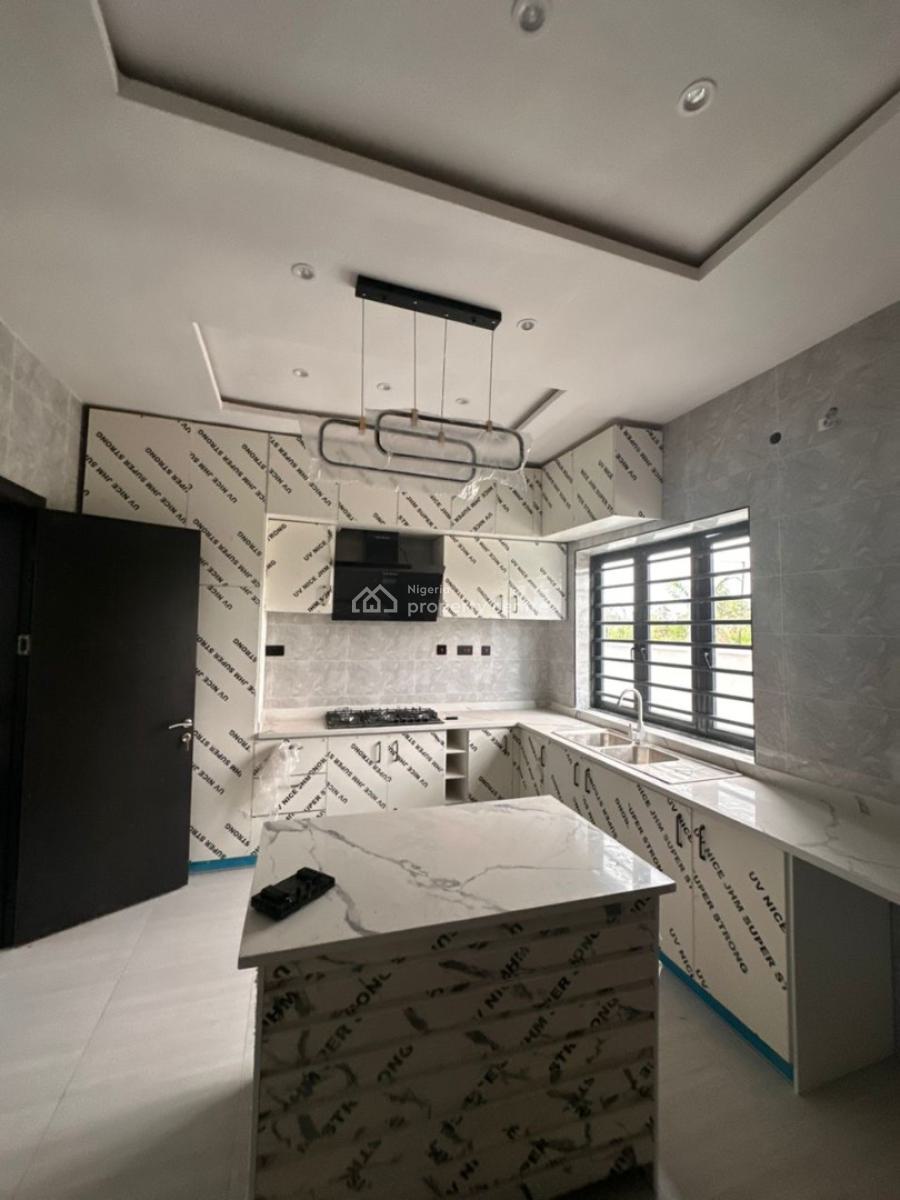 New Luxury 3-bedroom Apartments with Gym, Family Lounge & Swimming Pool, Ajah, Lagos, Flat / Apartment for Sale
