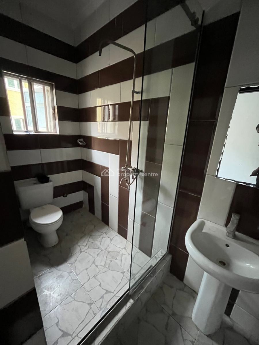 Luxury 2 Bedroom Flat Very Spacious, Mobil Road, Ilaje, Ajah, Lagos, Flat / Apartment for Rent