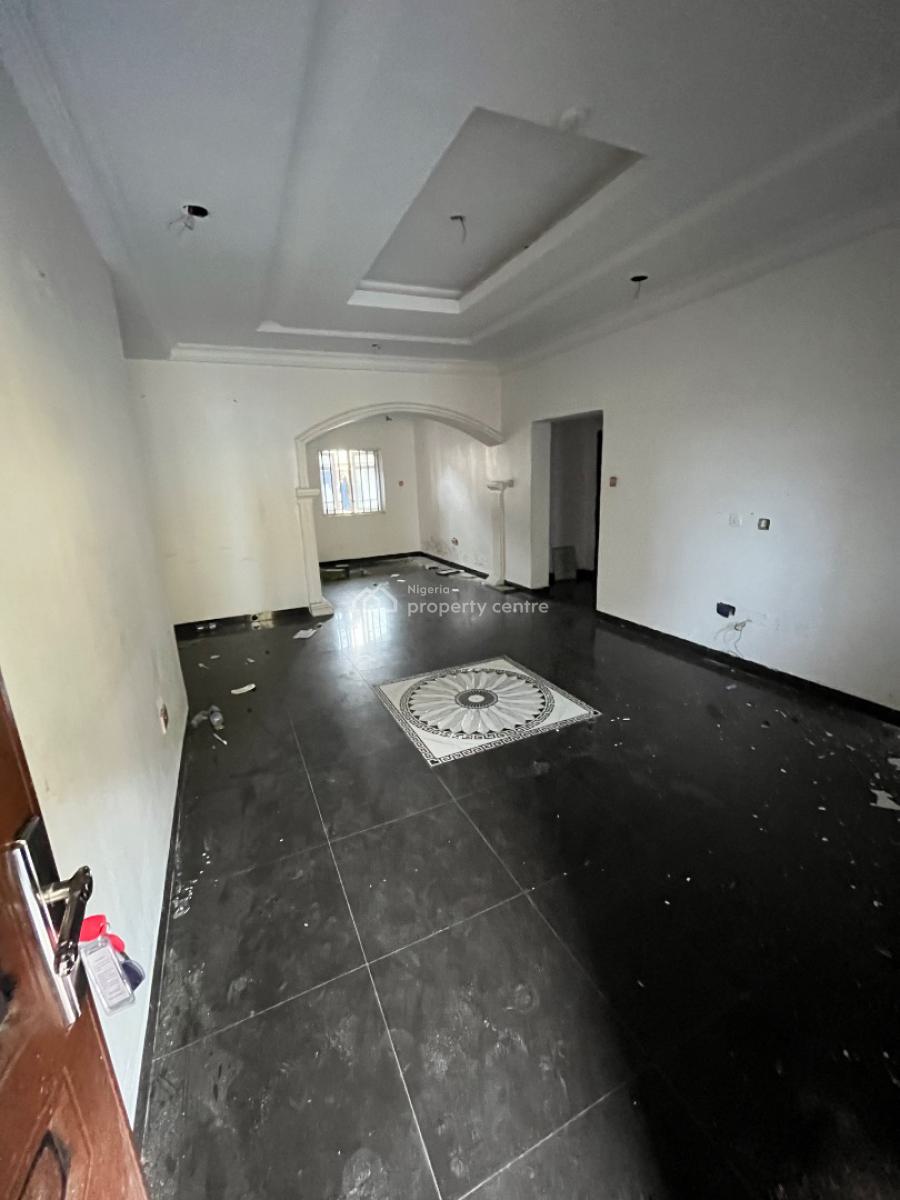 Luxury 2 Bedroom Flat Very Spacious, Mobil Road, Ilaje, Ajah, Lagos, Flat / Apartment for Rent