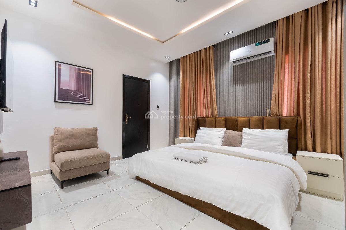 Newly Launched 2 Bedroom Apartment with 1 Room Service Quarters., Lekki Phase 1, Lekki, Lagos, Flat / Apartment Short Let