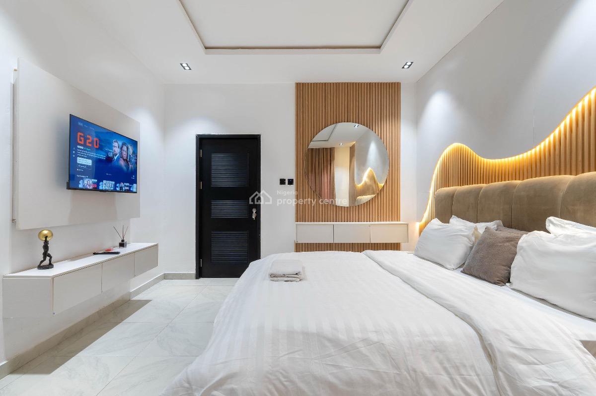 Newly Launched 2 Bedroom Apartment with 1 Room Service Quarters., Lekki Phase 1, Lekki, Lagos, Flat / Apartment Short Let