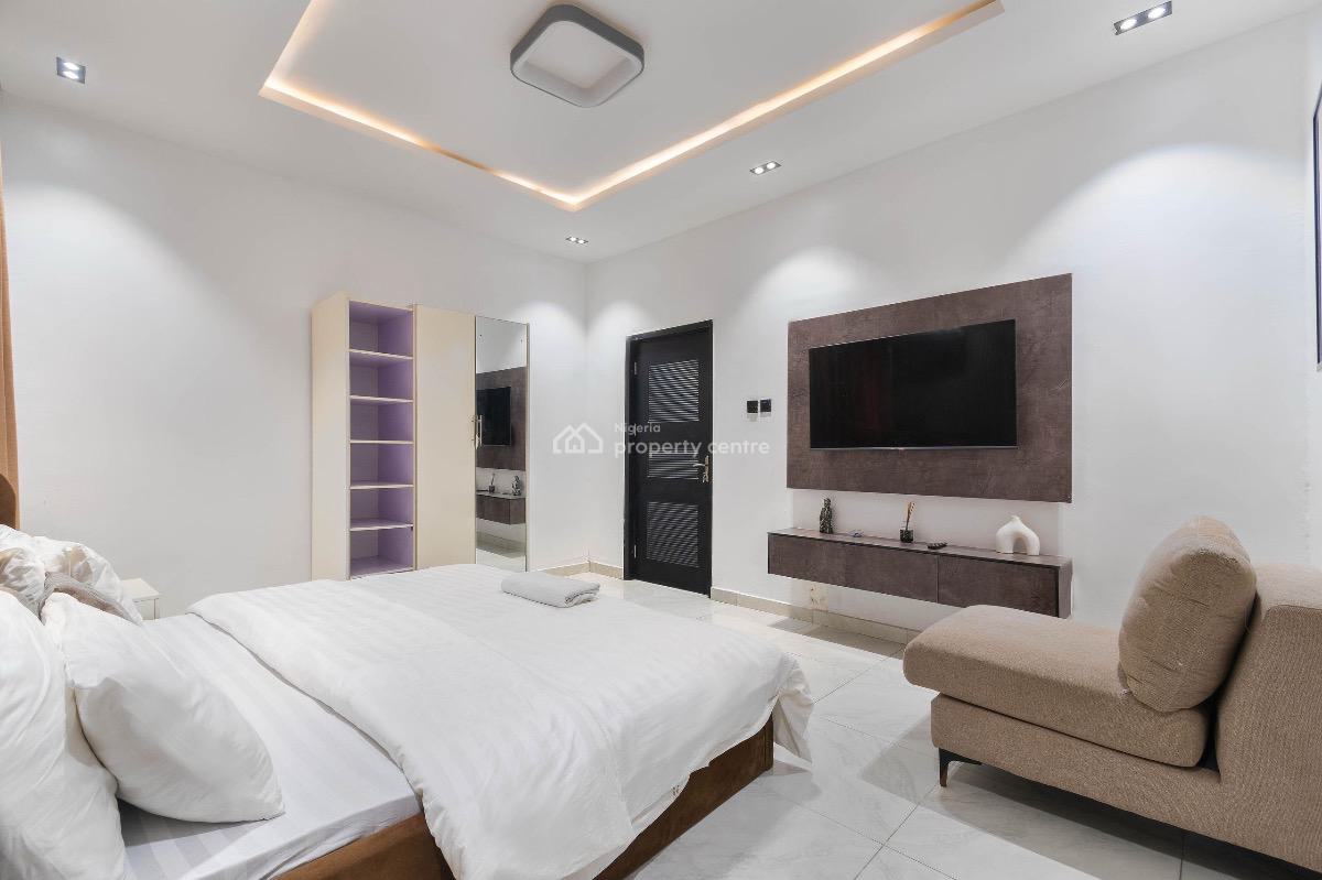 Newly Launched 2 Bedroom Apartment with 1 Room Service Quarters., Lekki Phase 1, Lekki, Lagos, Flat / Apartment Short Let