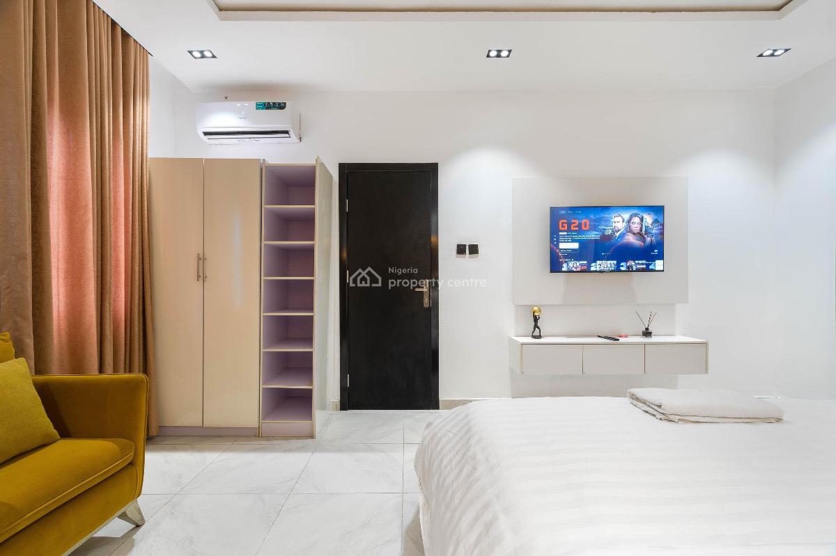 Newly Launched 2 Bedroom Apartment with 1 Room Service Quarters., Lekki Phase 1, Lekki, Lagos, Flat / Apartment Short Let