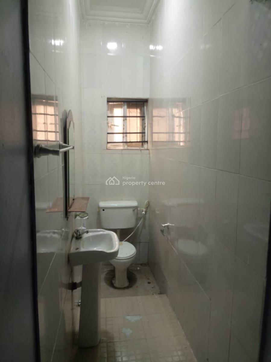 Decent 4 Bedroom Semi Detached Duplex, Gra Phase 2, Magodo, Lagos, Semi-detached Duplex for Rent