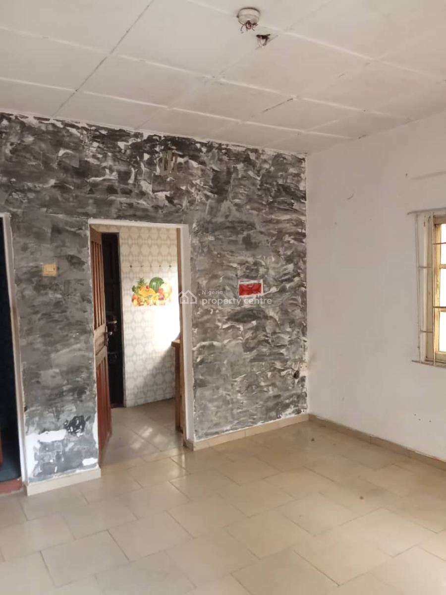 2 Bedroom Flat, Olowonla  Bus Stop, Igando, Alimosho, Lagos, Flat / Apartment for Rent