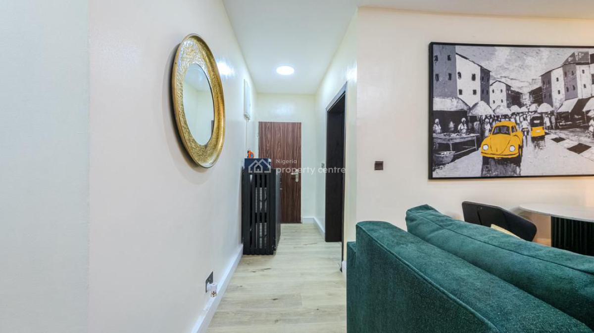 Unit 2: Luxury Two Bedroom Apartment with Ps5, Pool and Gym, Lekki Phase 1, Lekki, Lagos, Flat / Apartment Short Let