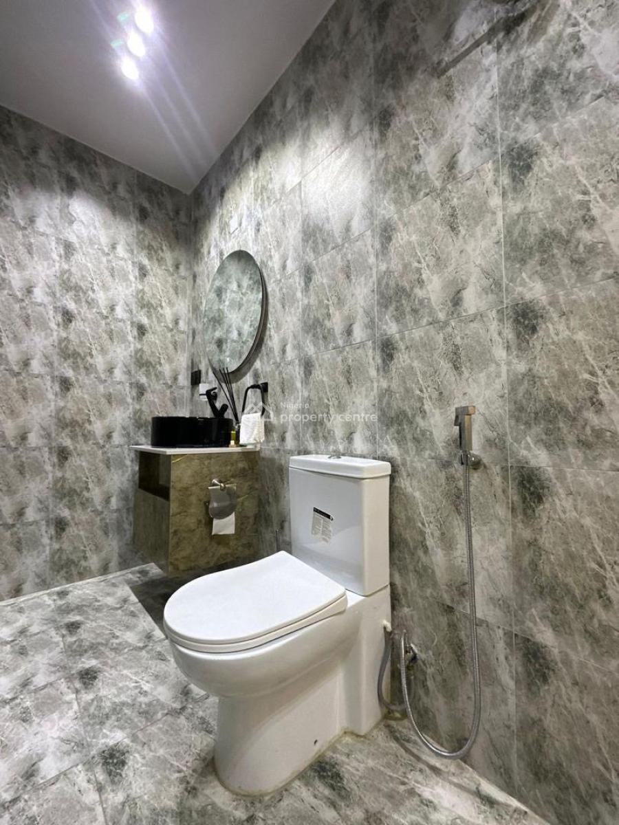 3 Bedroom Apartment, Lekki Phase 1, Lekki, Lagos, Flat / Apartment Short Let