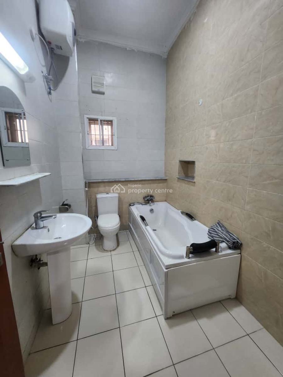 Renovated Spacious 3 Bedrooms Flats. Ensuite Rooms, Katampe Extension, Katampe, Abuja, House for Rent