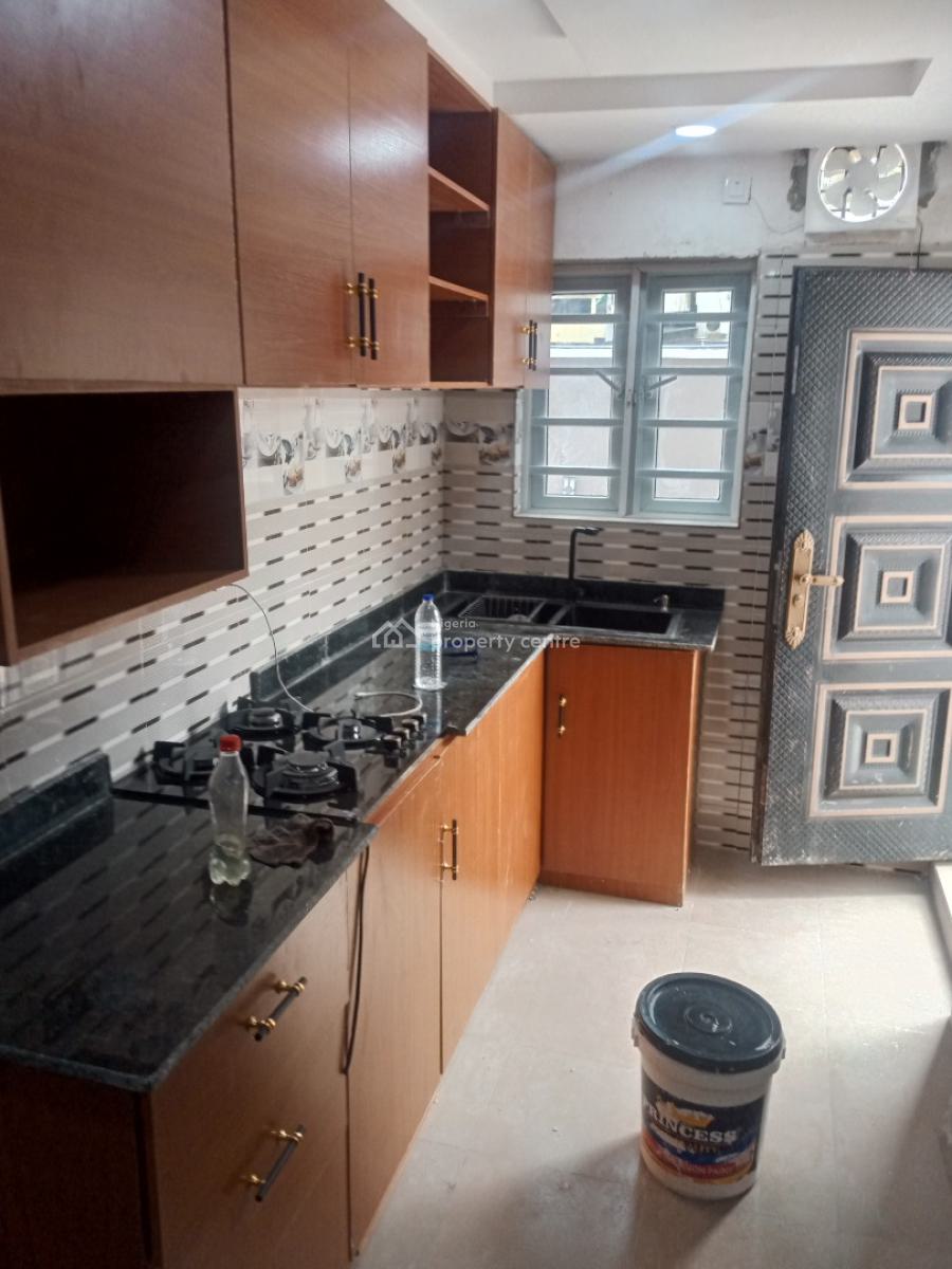 2 Bedrooms Flat / Apartment, Omole Phase 2, Ikeja, Lagos, Flat / Apartment for Rent