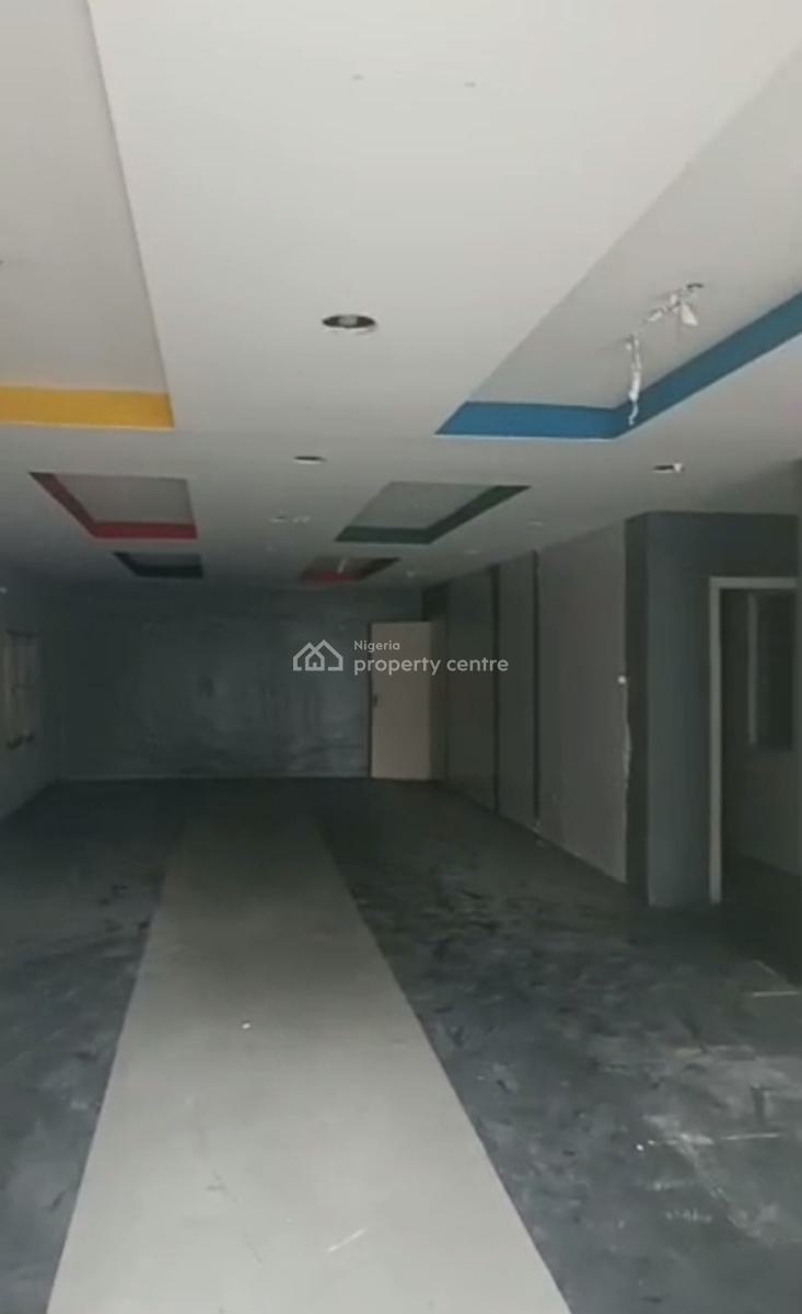 an Open Plan Space on Ground Floors, Surulere, Lagos, Plaza / Complex / Mall for Rent