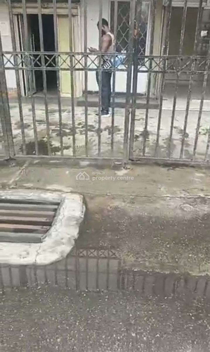 an Open Plan Space on Ground Floors, Surulere, Lagos, Plaza / Complex / Mall for Rent