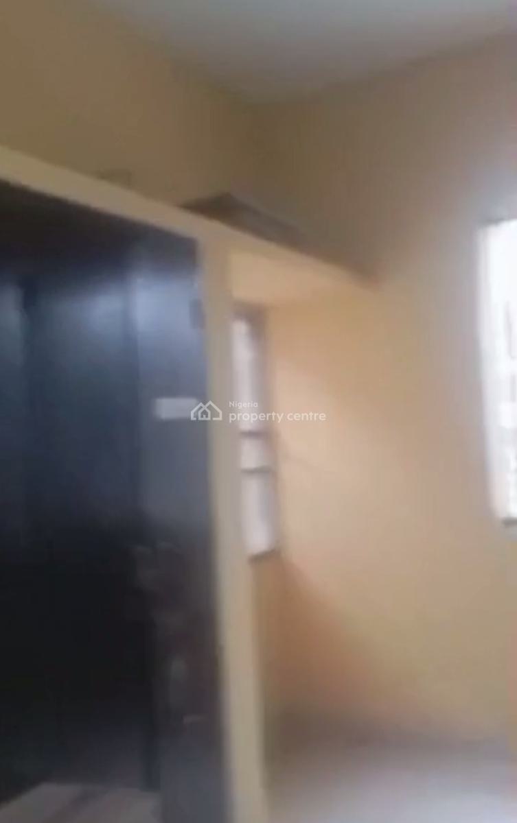 a 3 Bedroom Flat Ground Floor., Off Olufemi Sreet, Surulere, Lagos, Office Space for Rent