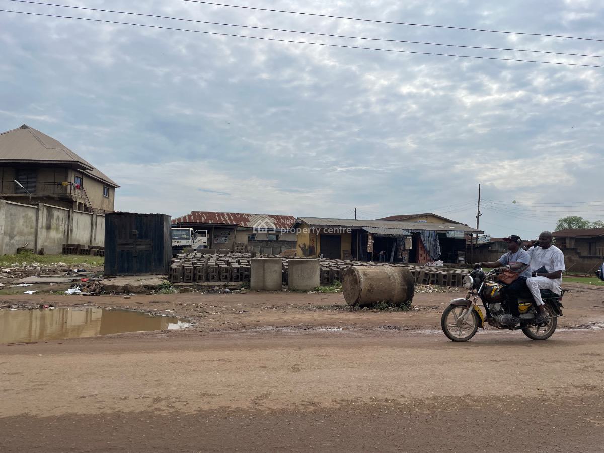 Strategically Located Commercial Land Measuring 780sqm, Alatise Idi Iroko, Amuloko Akanran Road, Ibadan, Ona Ara, Oyo, Commercial Land for Sale