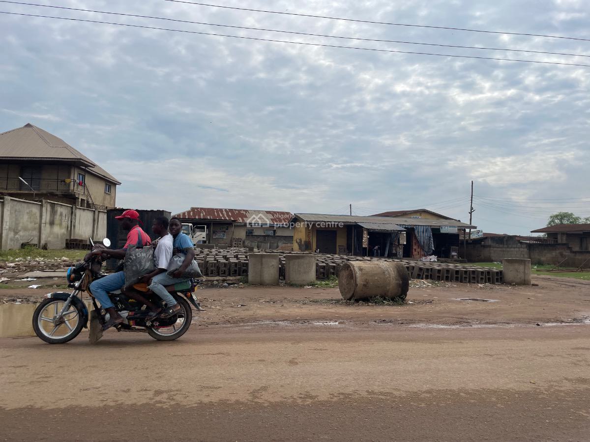 Strategically Located Commercial Land Measuring 780sqm, Alatise Idi Iroko, Amuloko Akanran Road, Ibadan, Ona Ara, Oyo, Commercial Land for Sale