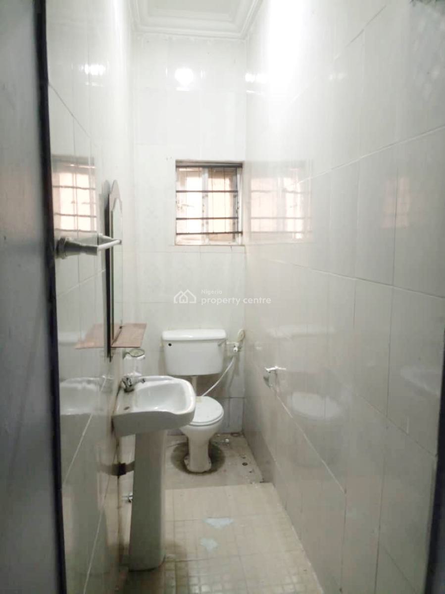 a Well Maintained Spacious 4 Bedroom Semi Detached Duplex, Gra Phase 2, Magodo, Lagos, Detached Duplex for Rent