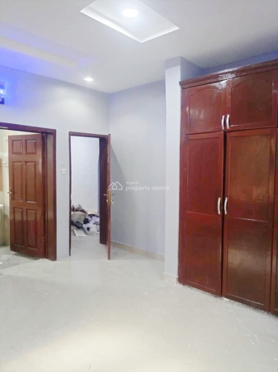a Well Maintained Spacious 4 Bedroom Semi Detached Duplex, Gra Phase 2, Magodo, Lagos, Detached Duplex for Rent