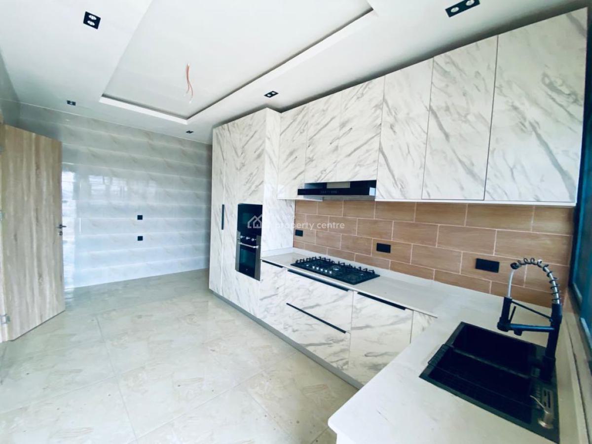 Fully Serviced 3 Bedroom Apartment with a Room Bq., Right, Lekki Phase 1, Lekki, Lagos, Flat / Apartment for Sale