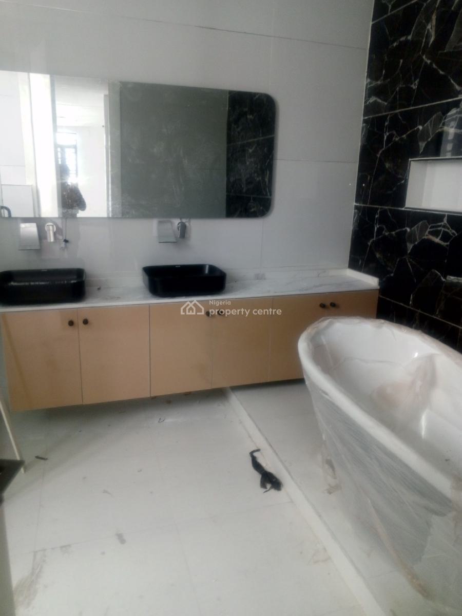 Luxury 5 Bedroom Fully Detached House with Bq in a Gated Estate, Lekki Phase 1, Lekki, Lagos, Detached Duplex for Sale