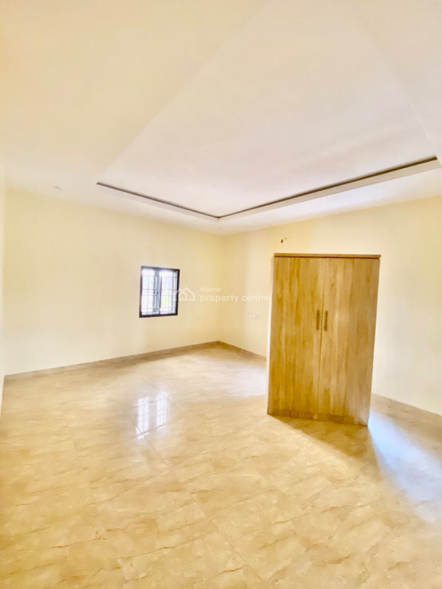 Very Massive and Beautiful Two (2) Bedroom Apartment, Behind Suncity Estate Galadimawa District, Galadimawa, Abuja, Flat / Apartment for Rent