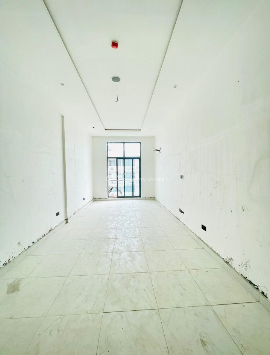 2 Bedroom Fully Serviced Apartment with an Elevator, Lekki Phase 1, Lekki, Lagos, Flat / Apartment for Sale