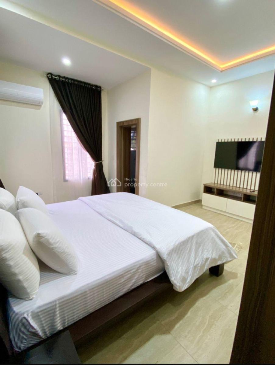 Luxurious 2 Bedroom Apartment, Gwarinpa, Abuja, Flat / Apartment Short Let