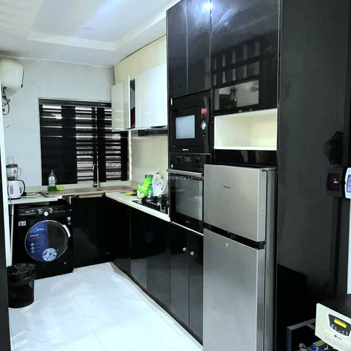 Spacious 2-bedroom Flat, Ikate, Lekki, Lagos, Flat / Apartment for Sale