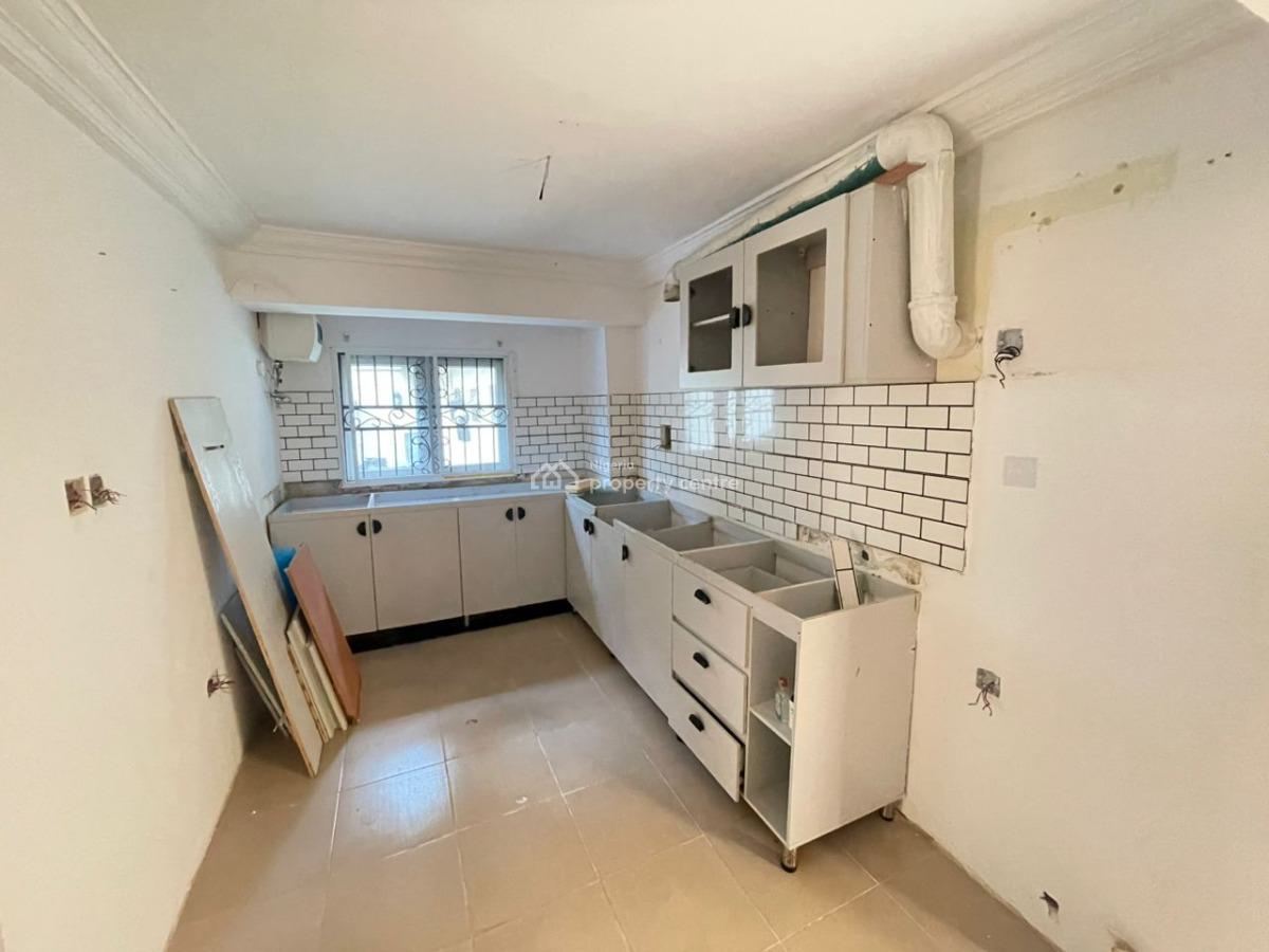 Spacious 3-bedroom Semi-detached Duplex, Lekki Phase 1, Lekki, Lagos, Semi-detached Duplex for Rent