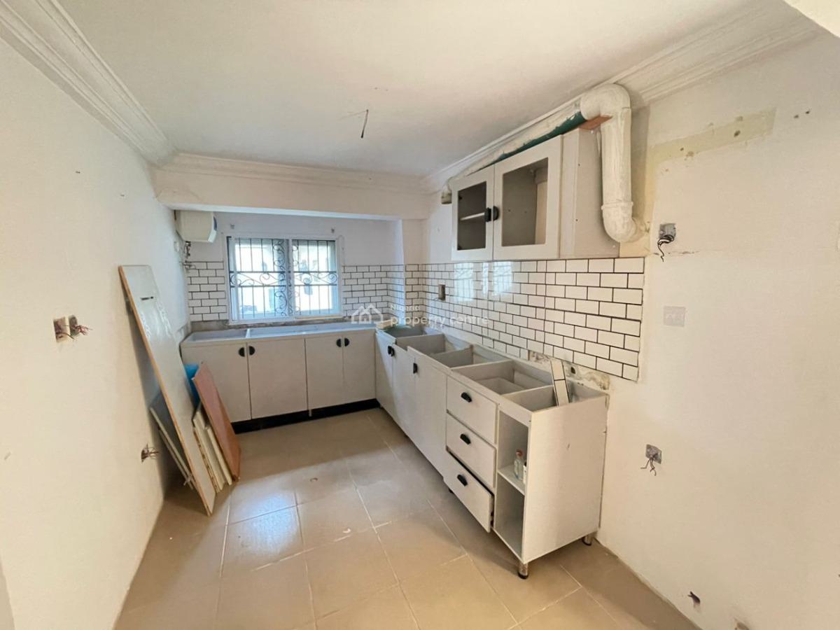 Spacious 3-bedroom Semi-detached Duplex, Lekki Phase 1, Lekki, Lagos, Semi-detached Duplex for Rent