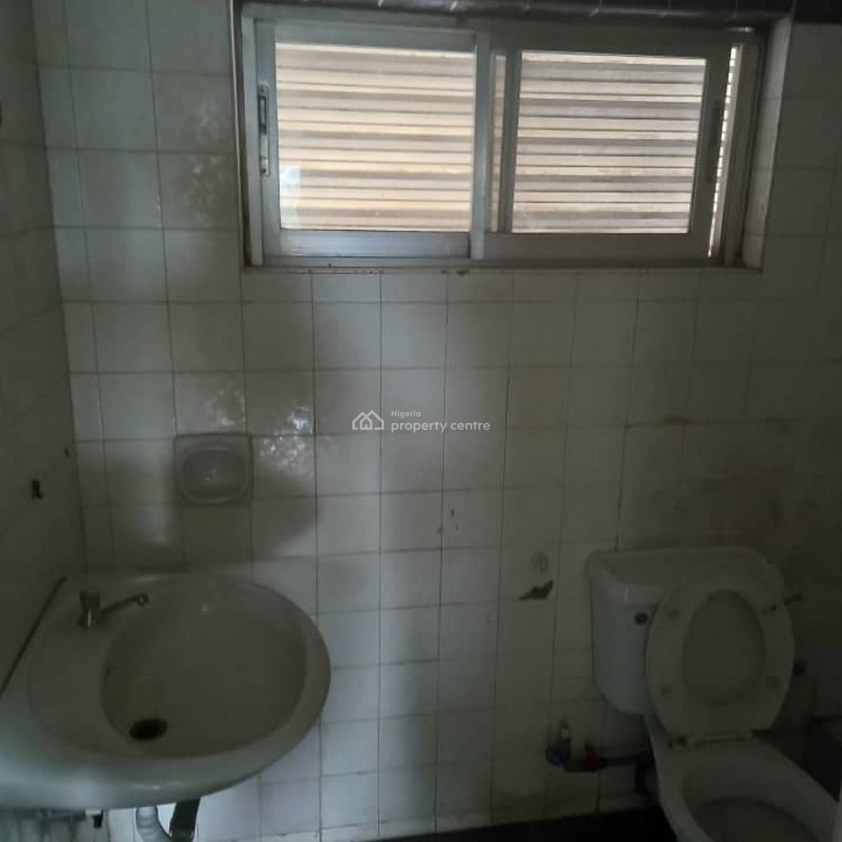 13 Floors High Rise Tower, Eric Moore, Surulere, Lagos, Office Space for Sale