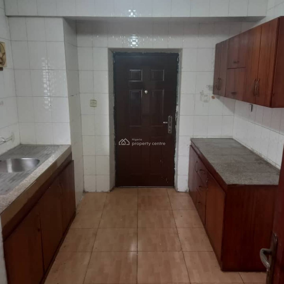 13 Floors High Rise Tower, Eric Moore, Surulere, Lagos, Office Space for Sale