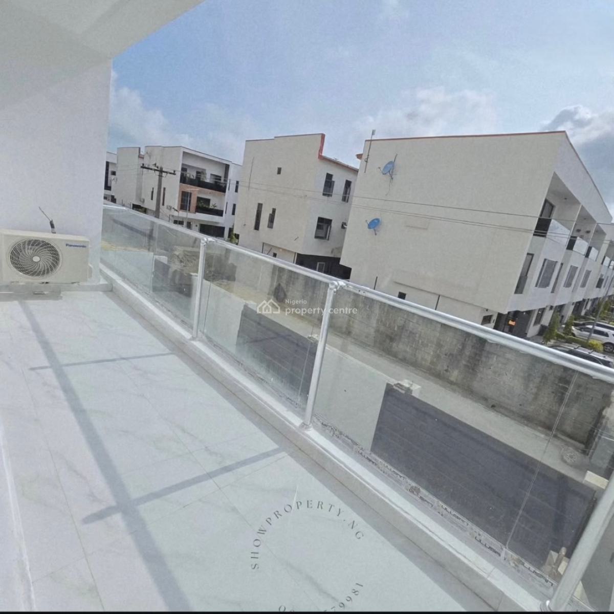 Luxury 2 Bedroom Spacious Apartment, Lekki Phase 1, Lekki, Lagos, Flat / Apartment for Sale