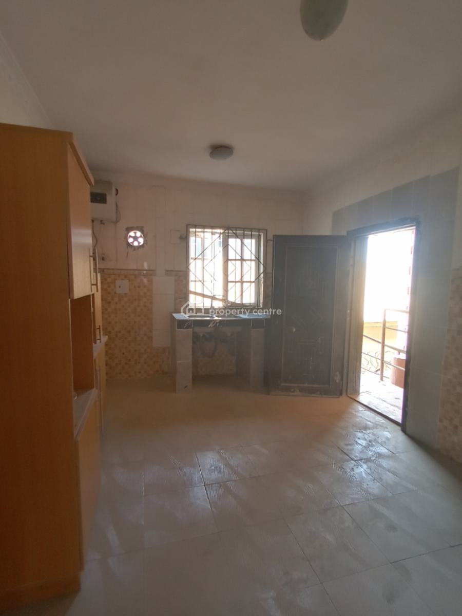 3 Bedroom Flat Upstairs, Addo Road, Ajah, Lagos, Flat / Apartment for Rent
