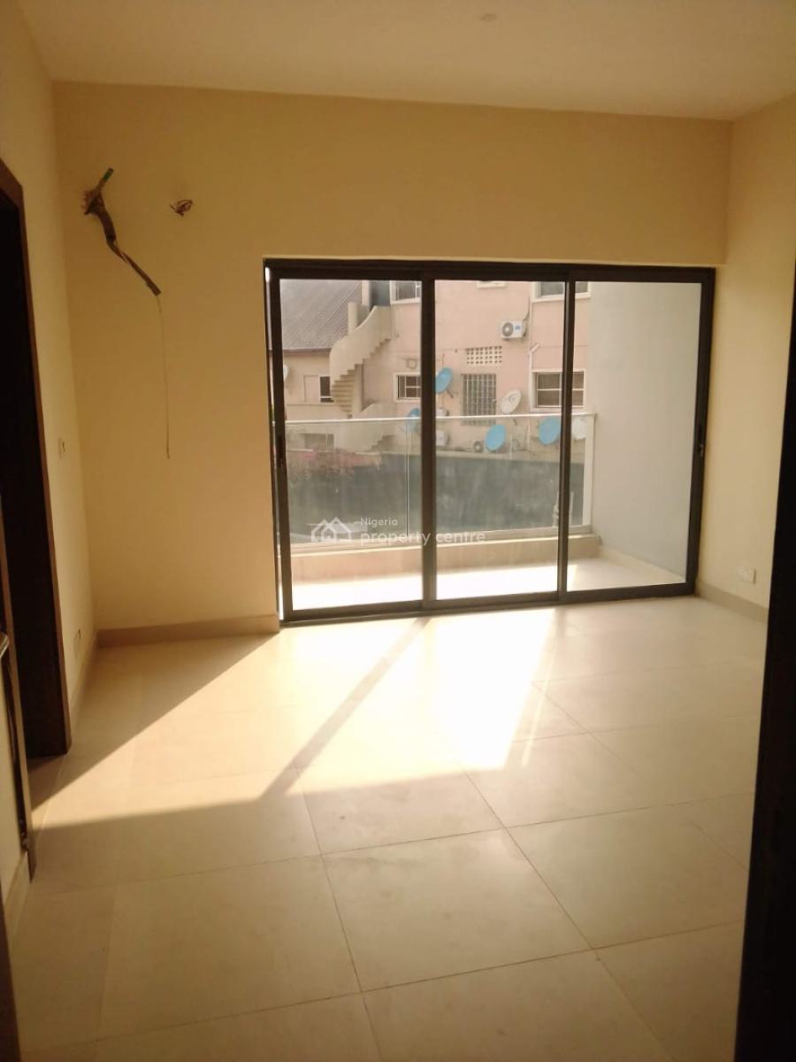 Luxury 4 Bedroom Terrace with Bq, Lekki Phase 1, Lekki, Lagos, Terraced Duplex for Sale