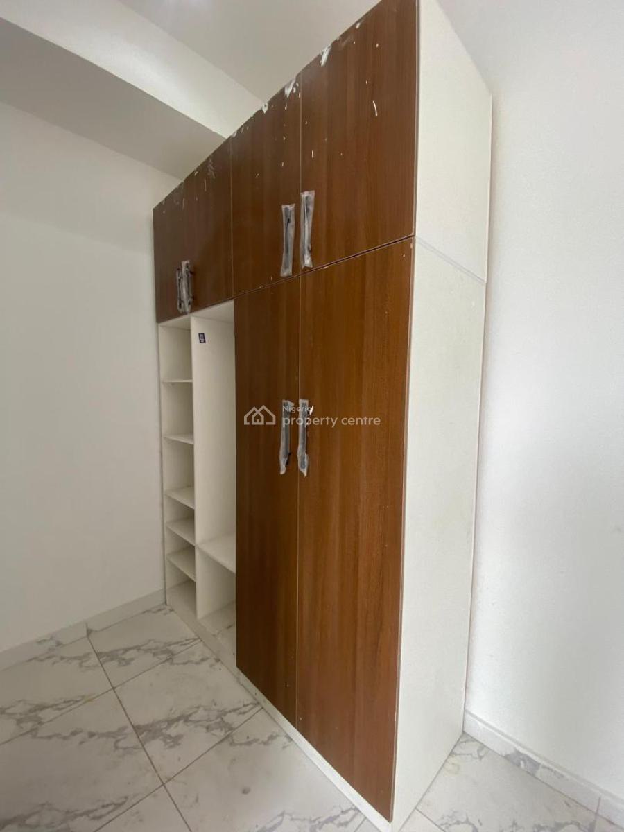 Luxurious 2 Bedroom Apartment with a Swimming Pool in a Secure Estate, Ikate, Lekki, Lagos, Flat / Apartment for Sale