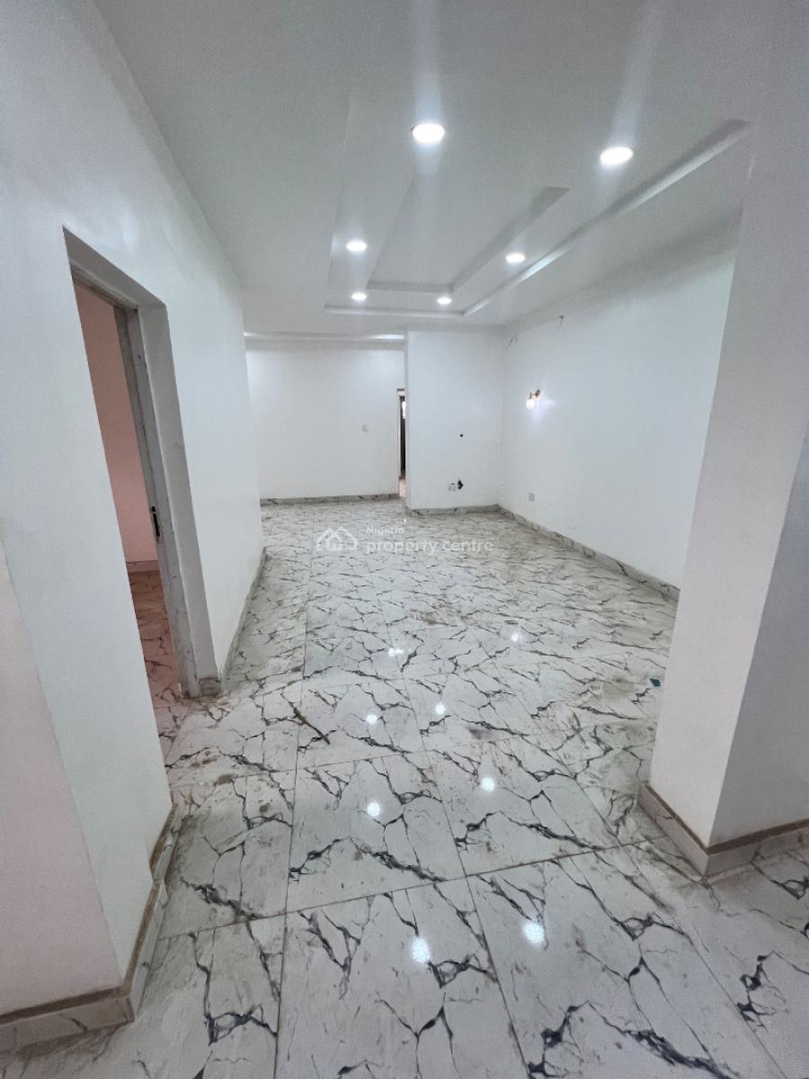 4 Bedroom Apartment with Bq, Airport Road, Galadimawa, Abuja, Flat / Apartment for Sale