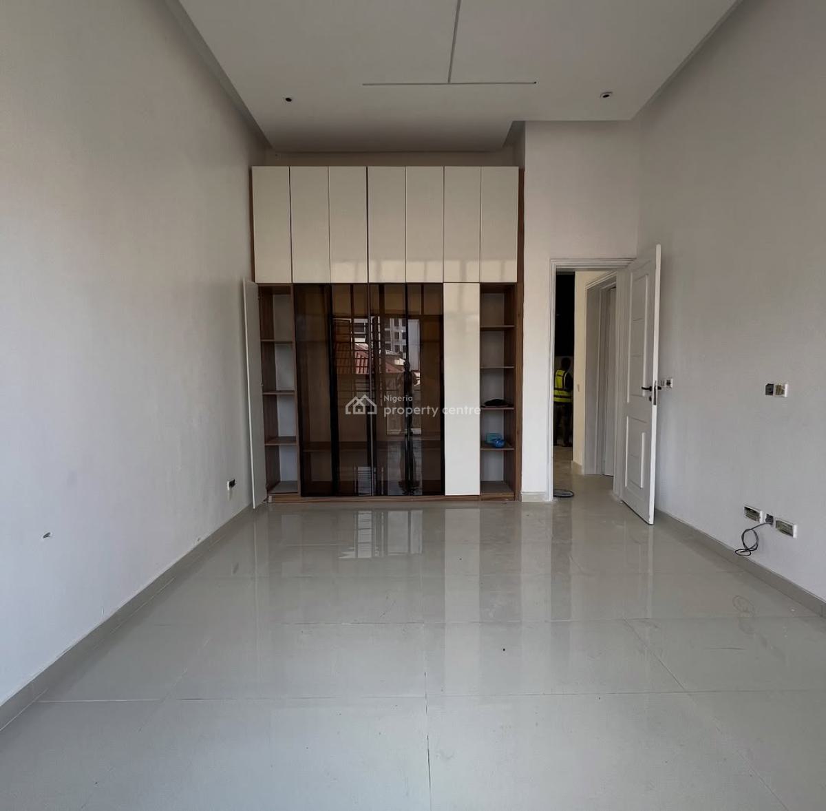 Luxury 3-bedroom Apartment, Lekki Phase 1, Lekki, Lagos, Flat / Apartment for Sale