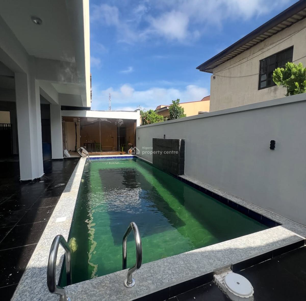 Luxury 3-bedroom Apartment, Lekki Phase 1, Lekki, Lagos, Flat / Apartment for Sale