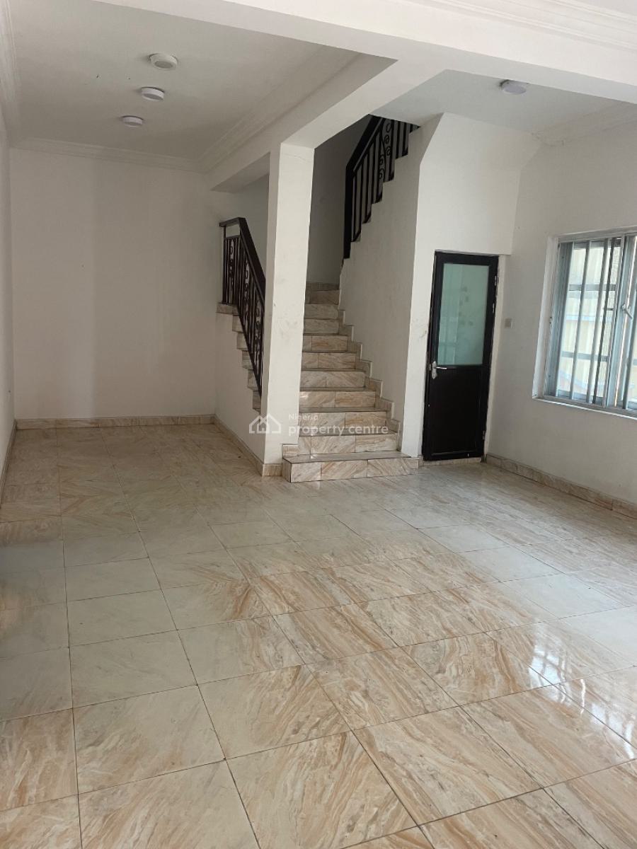 a Spacious 4 Bedroom Terrace Duplex with Bq, Mobil Road, Ilaje, Ajah, Lagos, Terraced Duplex for Rent