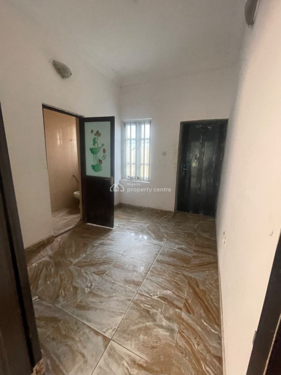 a Spacious 4 Bedroom Terrace Duplex with Bq, Mobil Road, Ilaje, Ajah, Lagos, Terraced Duplex for Rent
