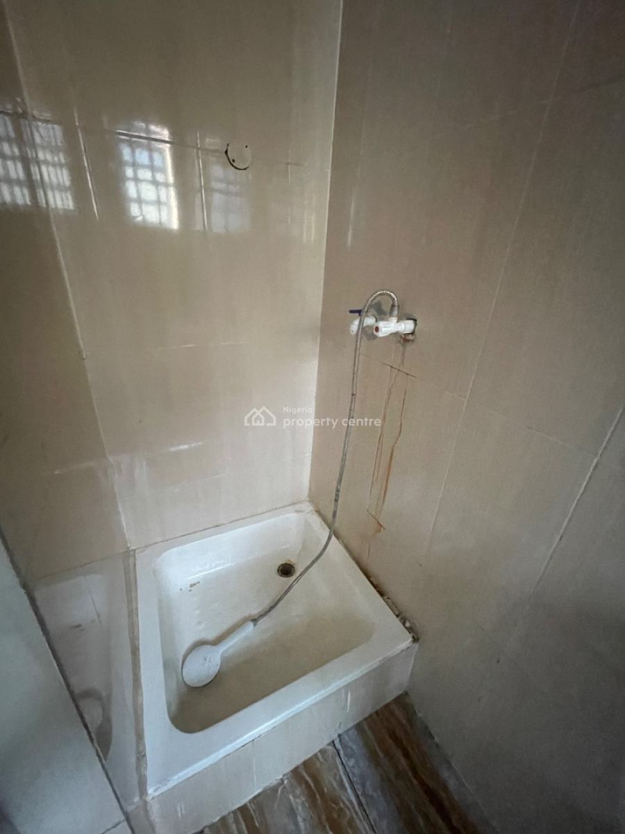 a Spacious 4 Bedroom Terrace Duplex with Bq, Mobil Road, Ilaje, Ajah, Lagos, Terraced Duplex for Rent
