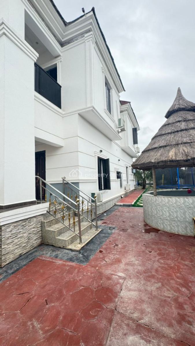 5-bedroom Duplex, Von Road, Lugbe District, Abuja, Detached Duplex for Sale