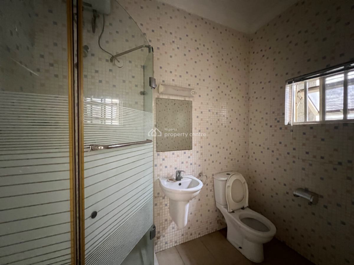 Spacious 3 Bedroom Apartment, Off The Providence, Lekki Phase 1, Lekki, Lagos, Flat / Apartment for Rent