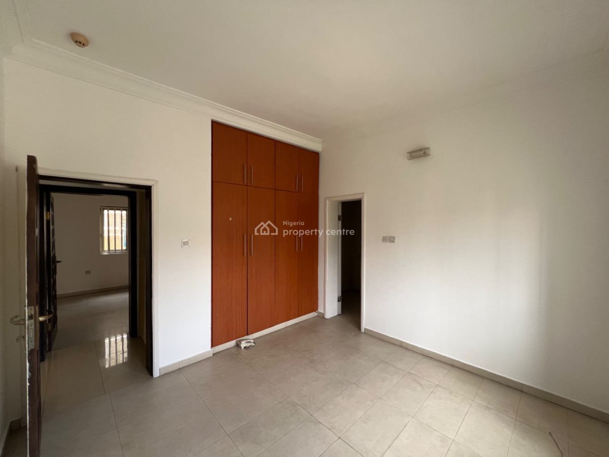 Spacious 3 Bedroom Apartment, Off The Providence, Lekki Phase 1, Lekki, Lagos, Flat / Apartment for Rent