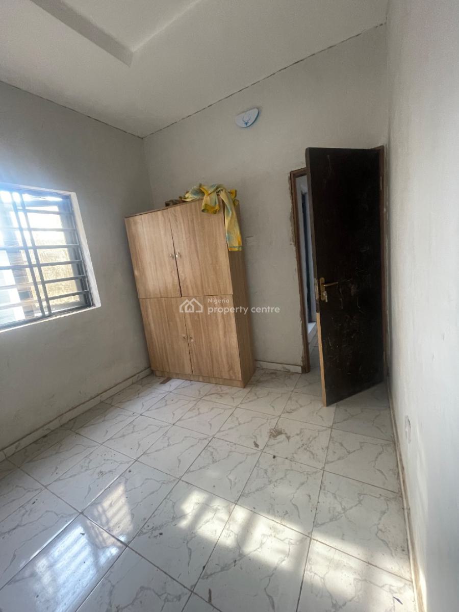 One Bedroom Flat, Yaba, Lagos, Mini Flat (room and Parlour) for Rent