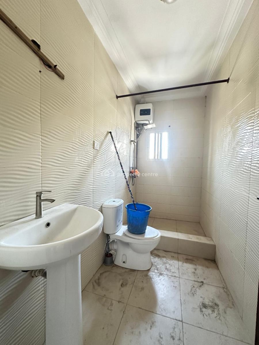 Self Serviced 3 Bedrooms Apartments, Ologolo, Lekki, Lagos, Flat / Apartment for Rent