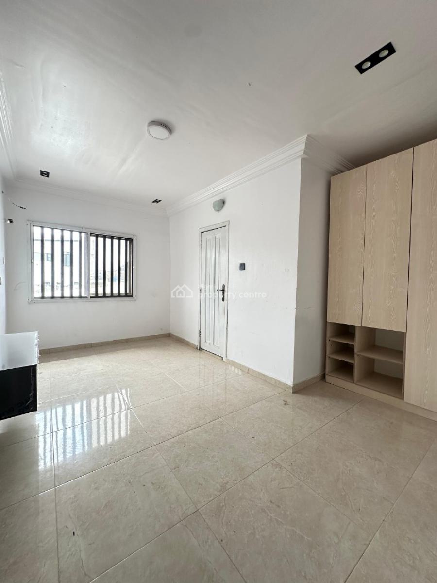 Self Serviced 3 Bedrooms Apartments, Ologolo, Lekki, Lagos, Flat / Apartment for Rent