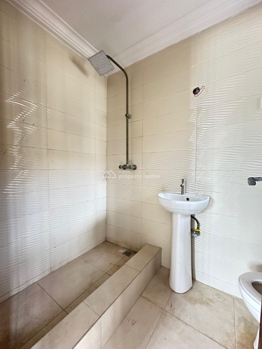 Self Serviced 3 Bedrooms Apartments, Ologolo, Lekki, Lagos, Flat / Apartment for Rent