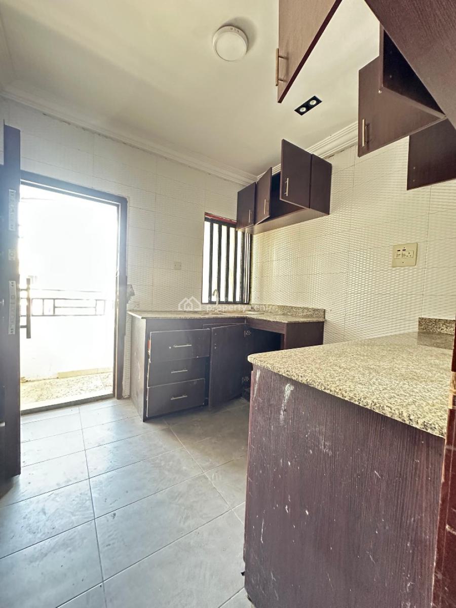 Self Serviced 3 Bedrooms Apartments, Ologolo, Lekki, Lagos, Flat / Apartment for Rent