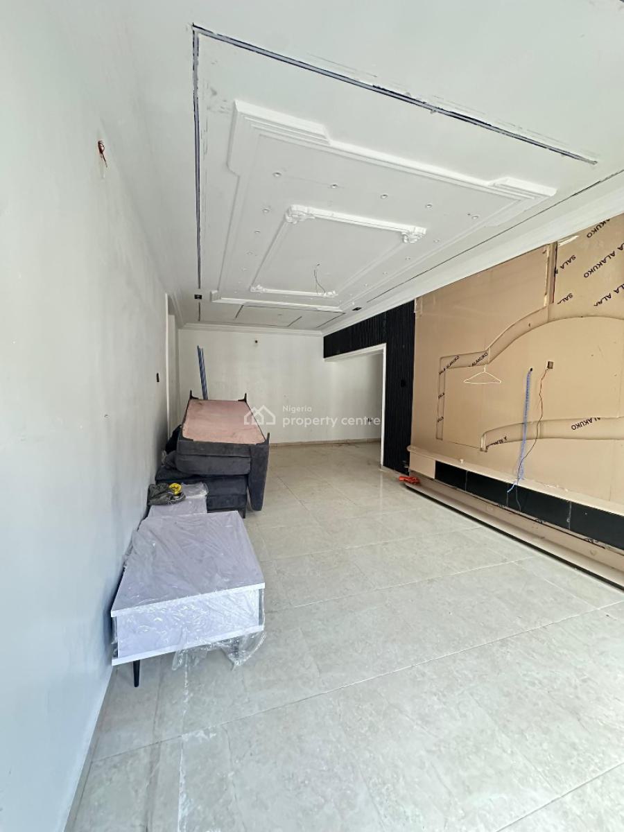 Self Serviced 3 Bedrooms Apartments, Ologolo, Lekki, Lagos, Flat / Apartment for Rent